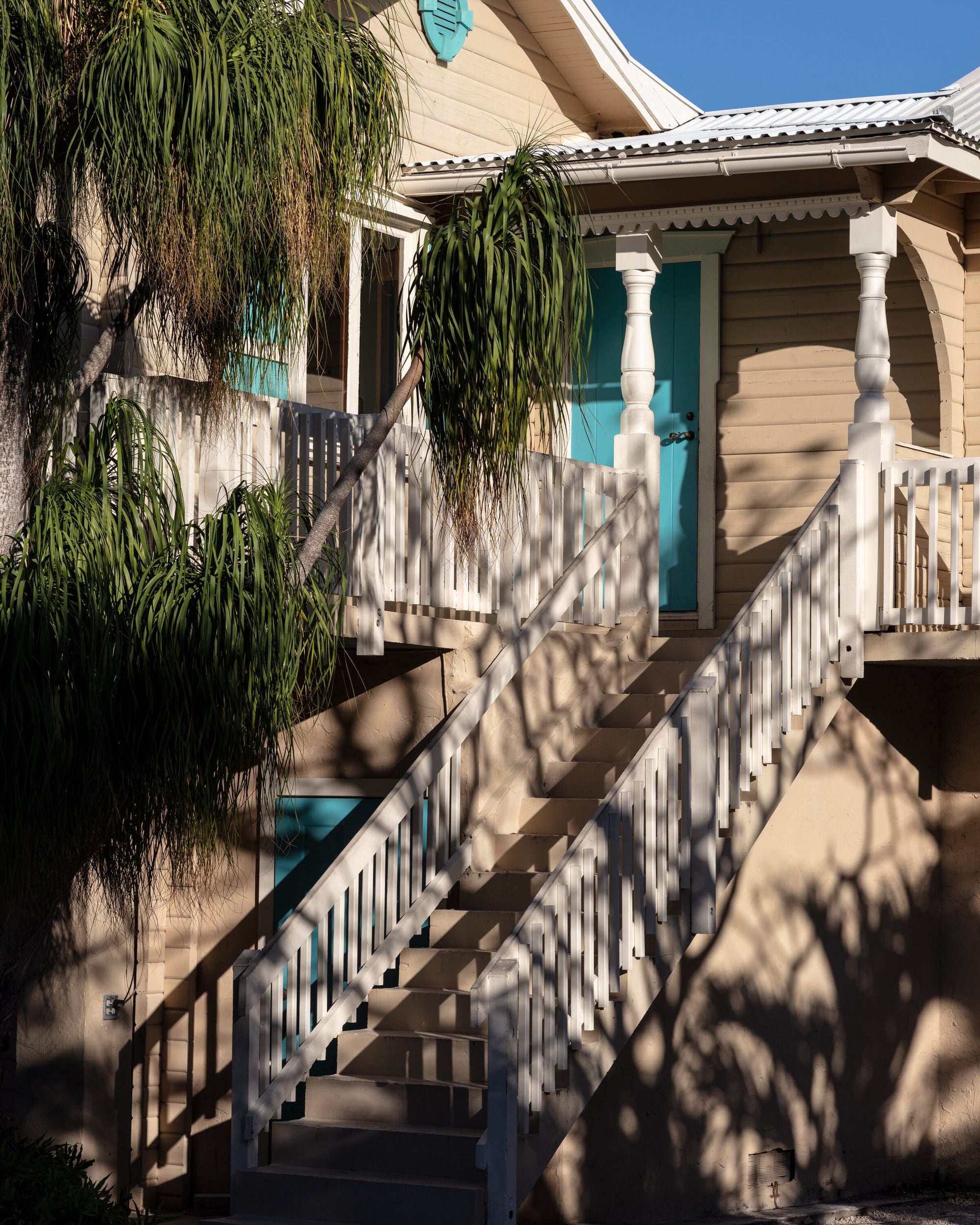 Anastasia Samoylova & Walker Evans — Floridas