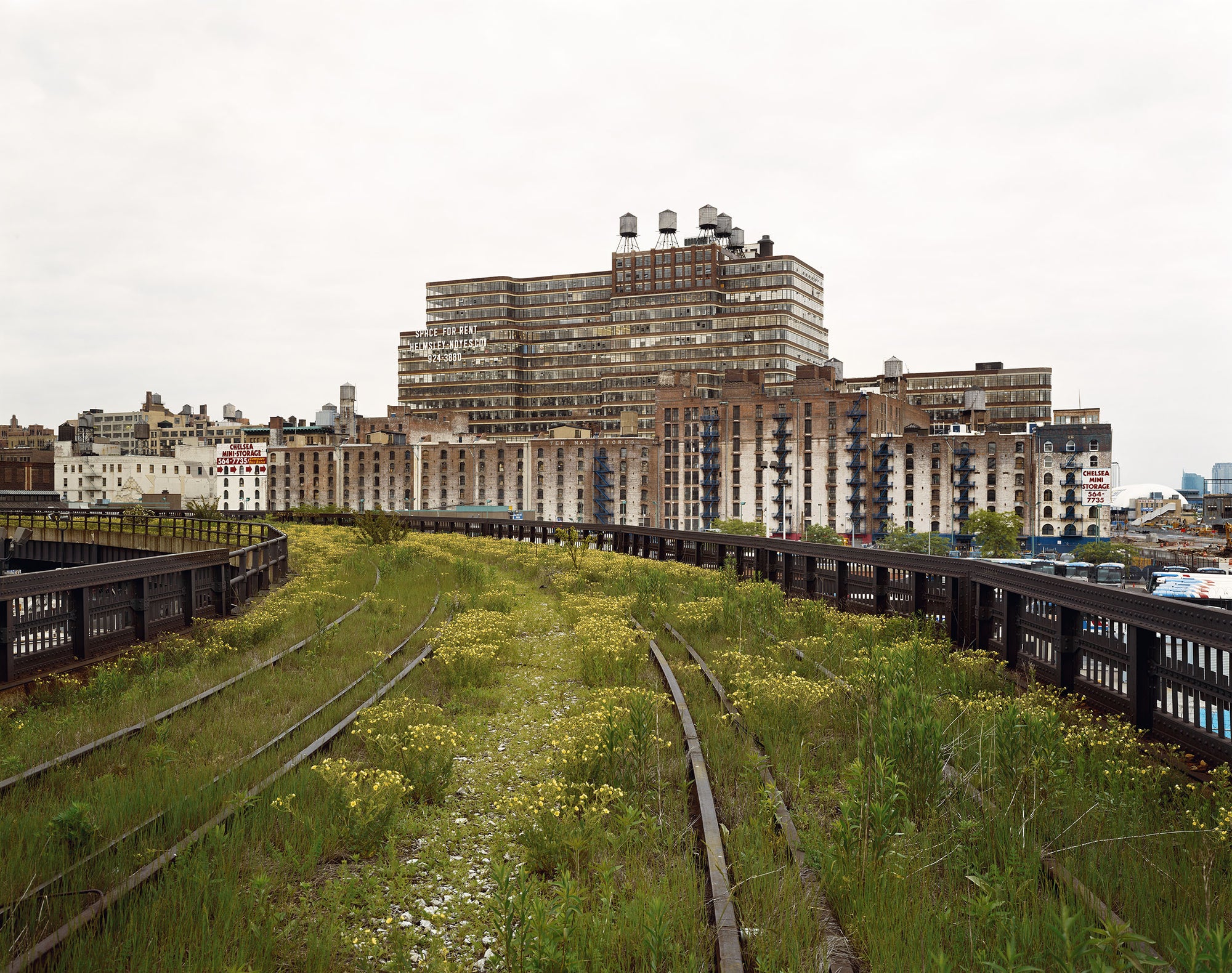 Joel Sternfeld — Walking the High Line