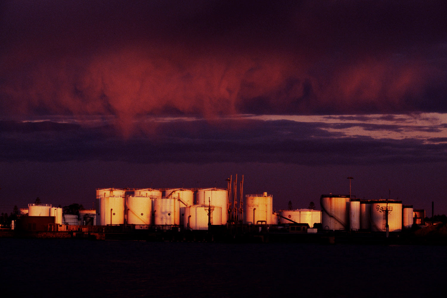 Trent Parke — Crimson Line